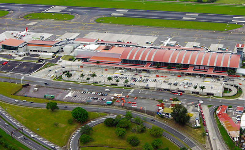 21 mayo: En 6 meses Aviación Civil no pudo corregir las deficiencias en seguridad aérea señaladas por especialistas estadounidenses, Guillermo Hoppe.