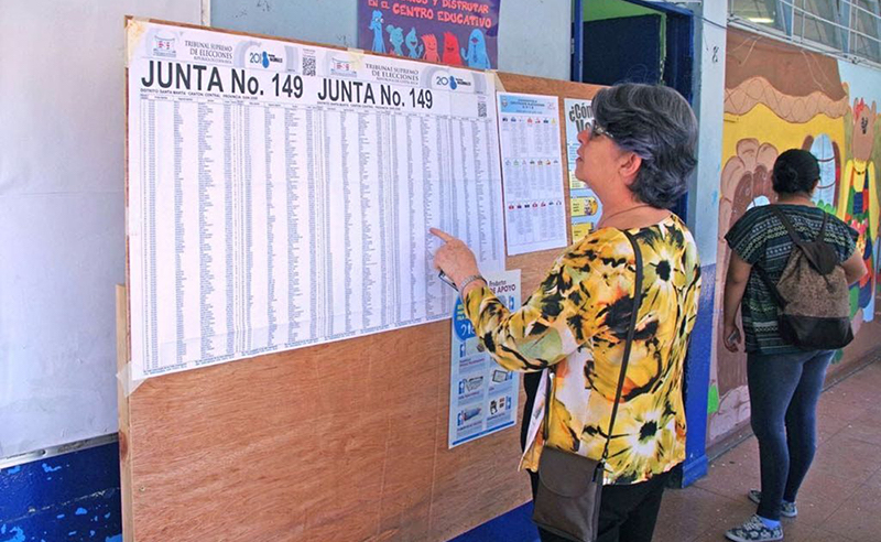 30 enero: ¡Todo listo! Este próximo 2 de febrero una vez más estamos todos invitados a participar de una nueva jornada electoral, los destinos de nuestras comunidad en nuestras manos, si así lo queremos. Con Luis Antonio Sobrado y Héctor Fernández.