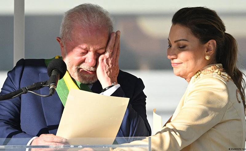 2 enero: Nuevo gobierno en Brasil, tercer mandato de Luis Ignacio Lula da Silva. Con Eduardo Ulibarri. 