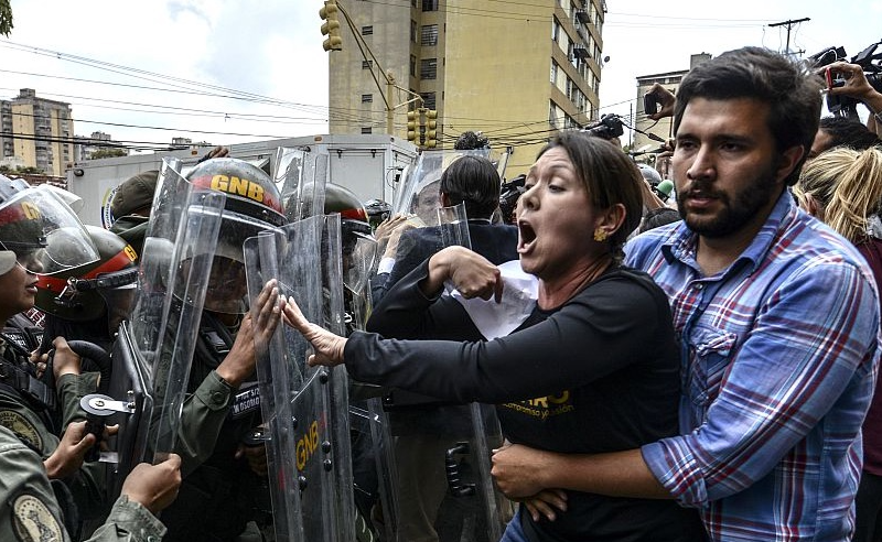 La crisis política en Venezuela y reacción internacional, con Ricardo Lizano y Vladimir de la Cruz.