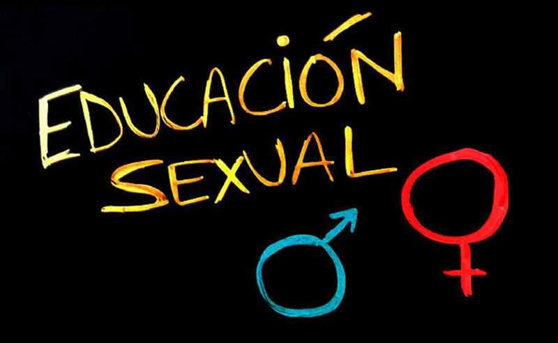 La importancia de la educación sexual en la juventud costarricense, con Leonardo Garnier y Gaby Arguedas