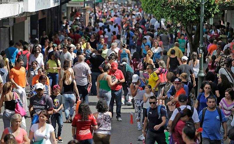 16 de febrero: reconocer nuestros cambios sociales ante el empañado espejo electoral a mes y medio de la segunda vuelta electoral, con Juliana Martinez y Rotsay Rosales.